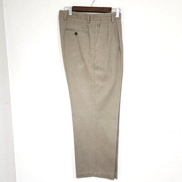 Dockers D4 Relaxed Fit Khaki Pants Pleated Front 5 Pockets - Picture 3 of 7